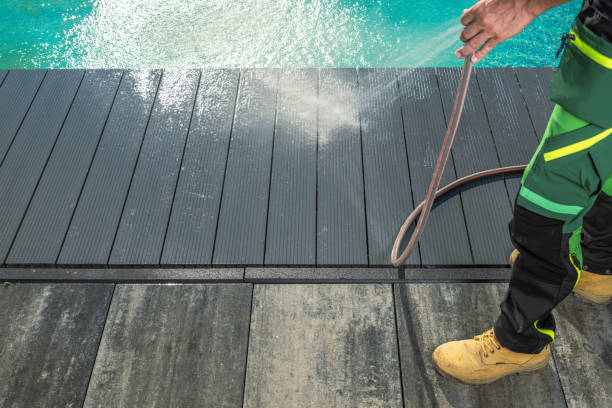 Best Deck Pressure Washing  in Eagle Grove, IA
