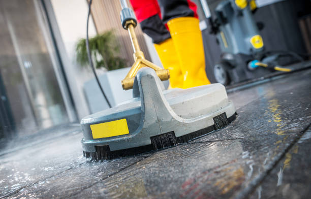 Best Deck Pressure Washing  in Eagle Grove, IA