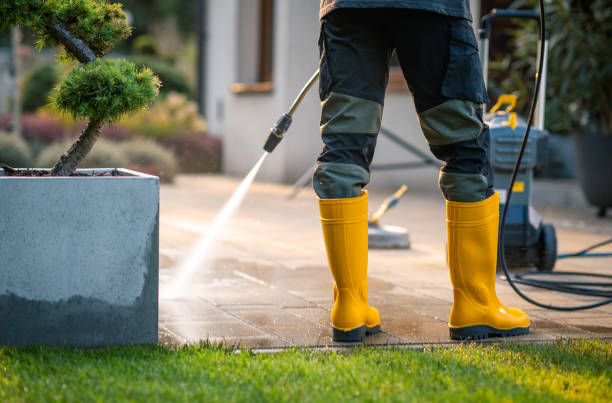 Why Choose Our Certified Pressure Washing Experts for Your Project Needs in Eagle Grove, IA?